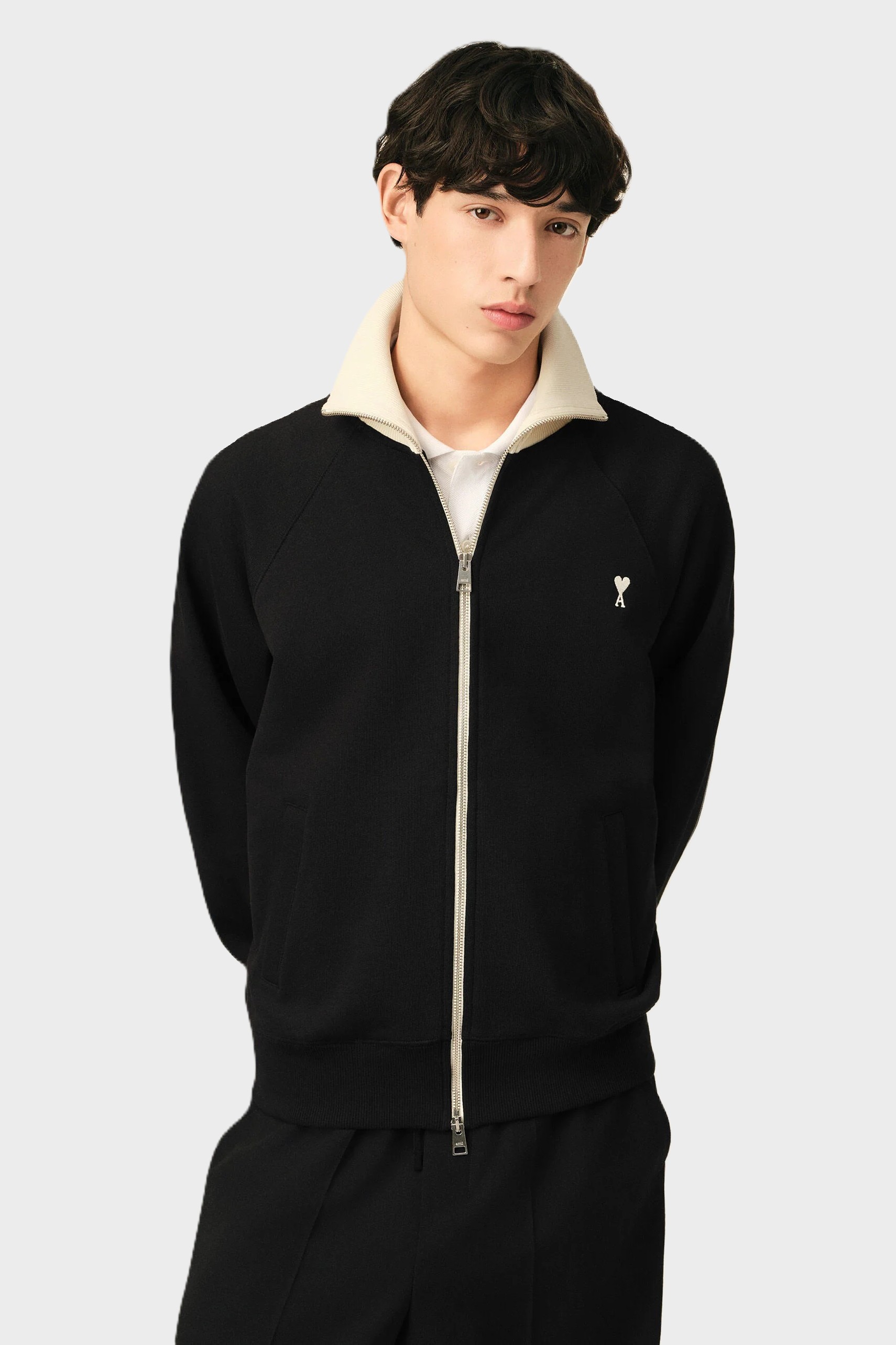 AMI PARIS de Coeur Bicolor Zip Sweater in Black / Ivory