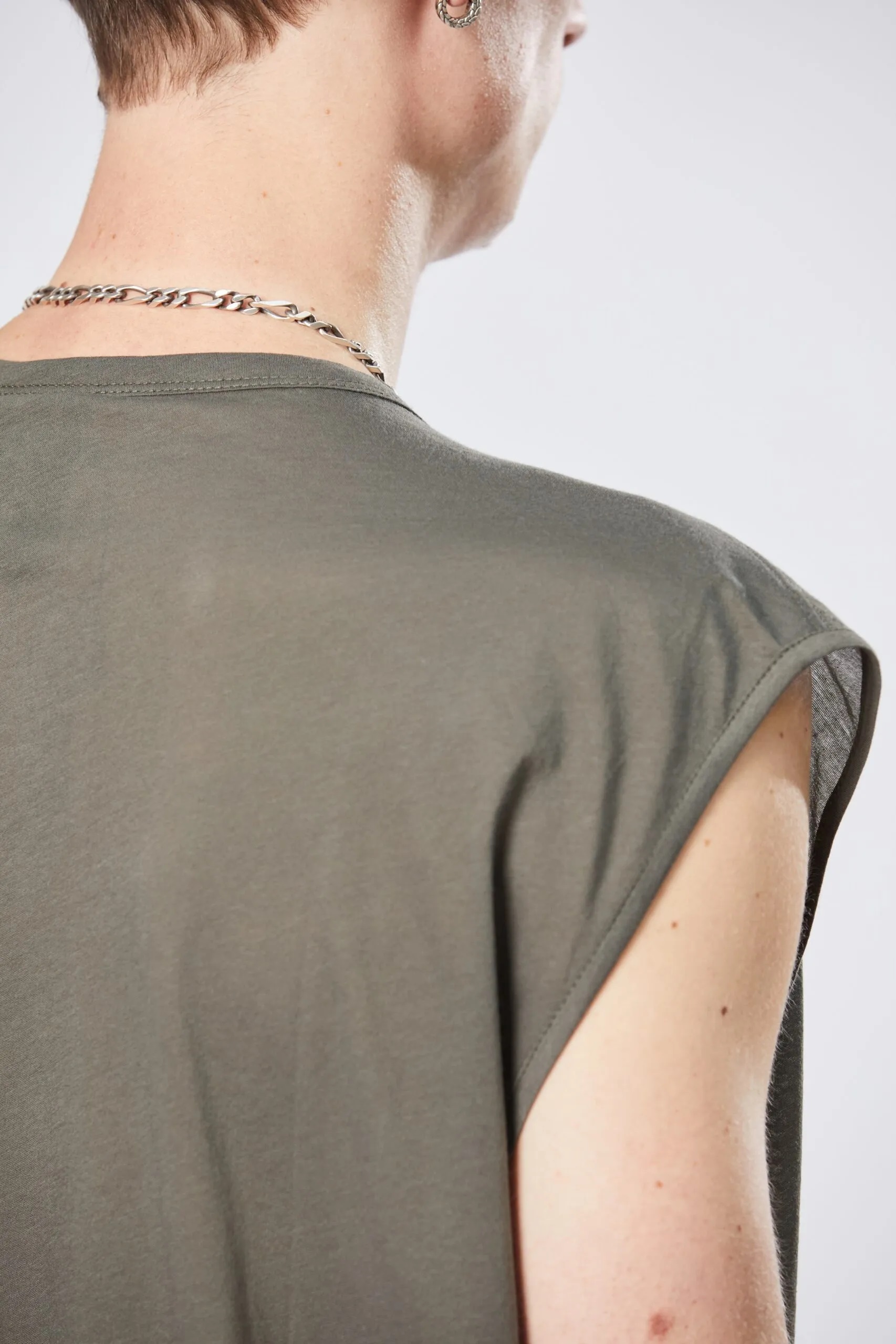 THOM KROM Muscle Shirt in Ivy Green M