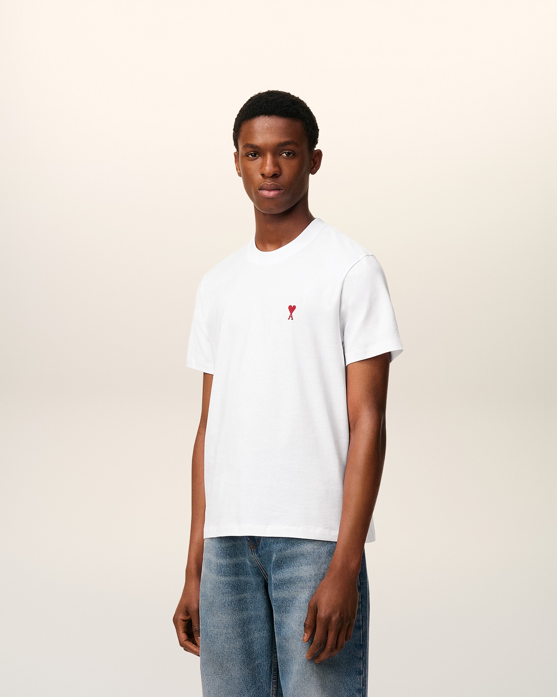 AMI PARIS de Coeur Classic Fit T-Shirt in White AMI PARIS de Coeur Classic Fit T-Shirt in White