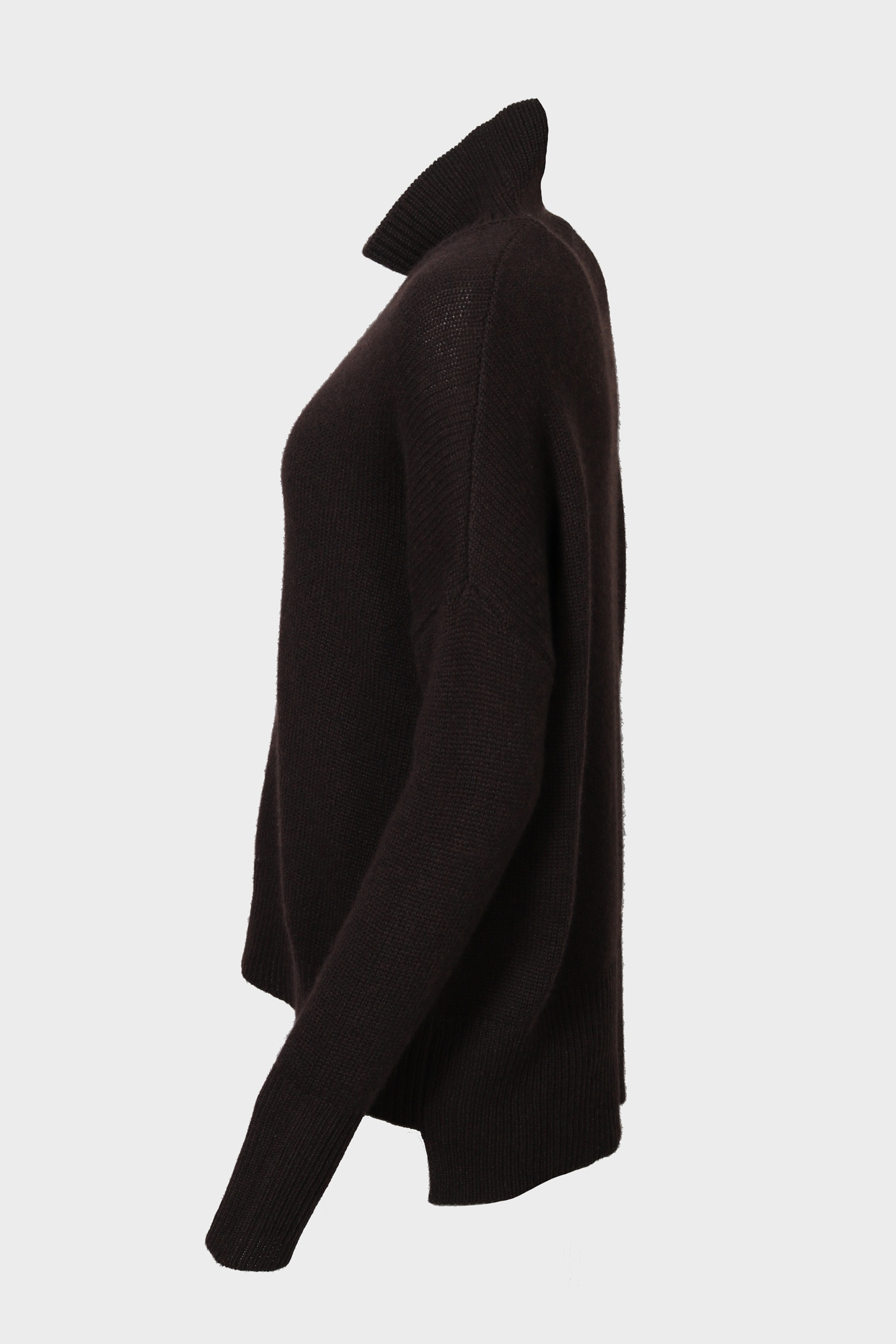 LISA YANG Heidi Cashmere Turtleneck in Dark Oak