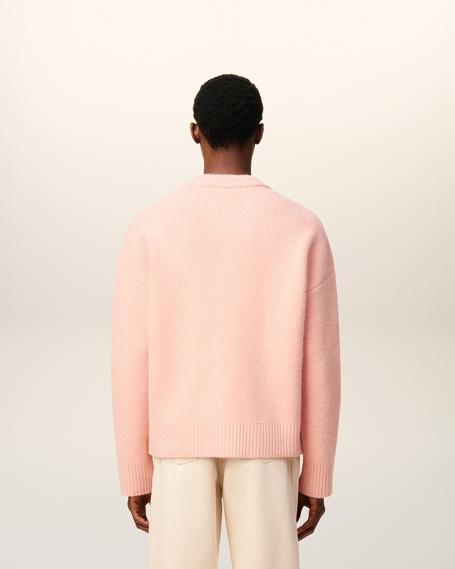 AMI PARIS de Coeur Crew Neck Knit Cardigan in Powder/Off White