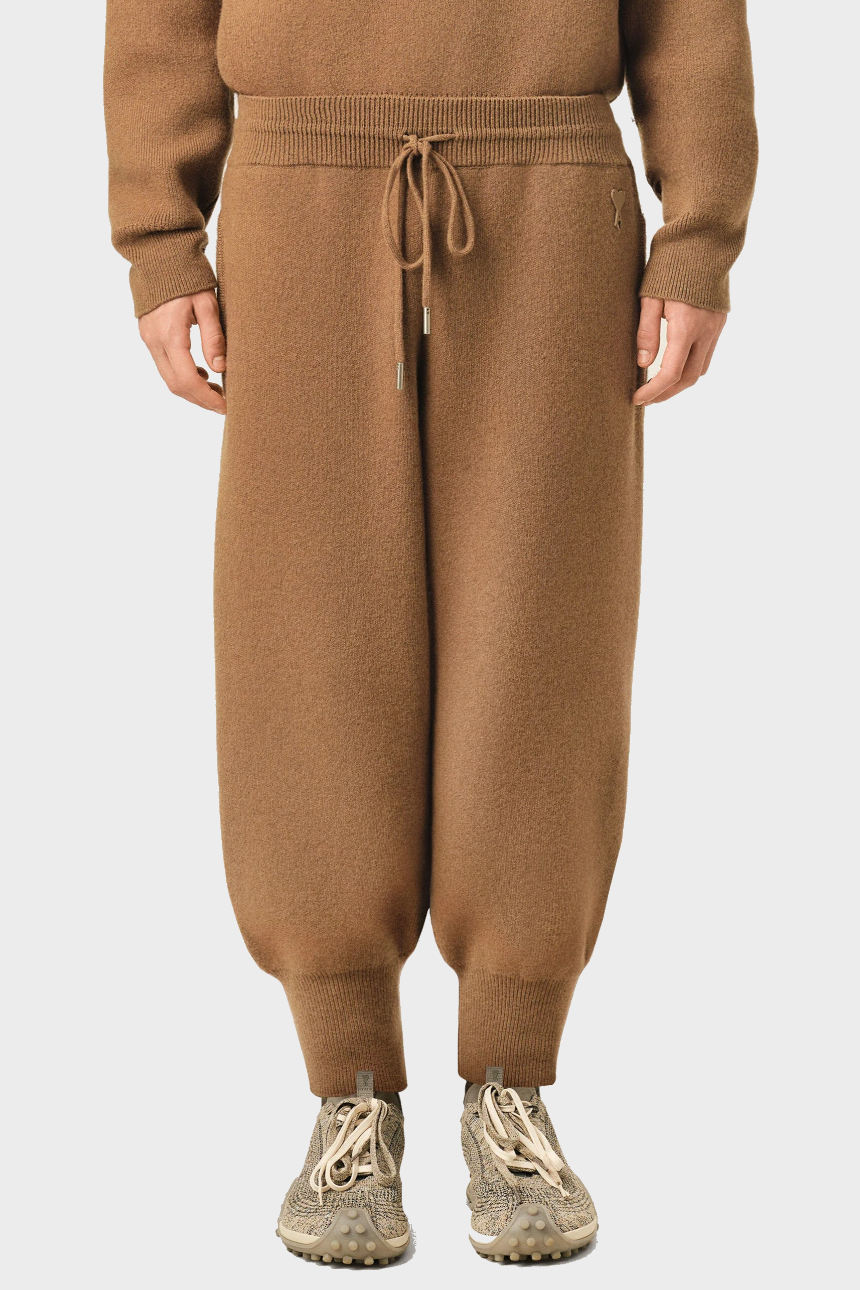AMI PARIS de Coeur Heavy Knit Jogger in Camel XXL