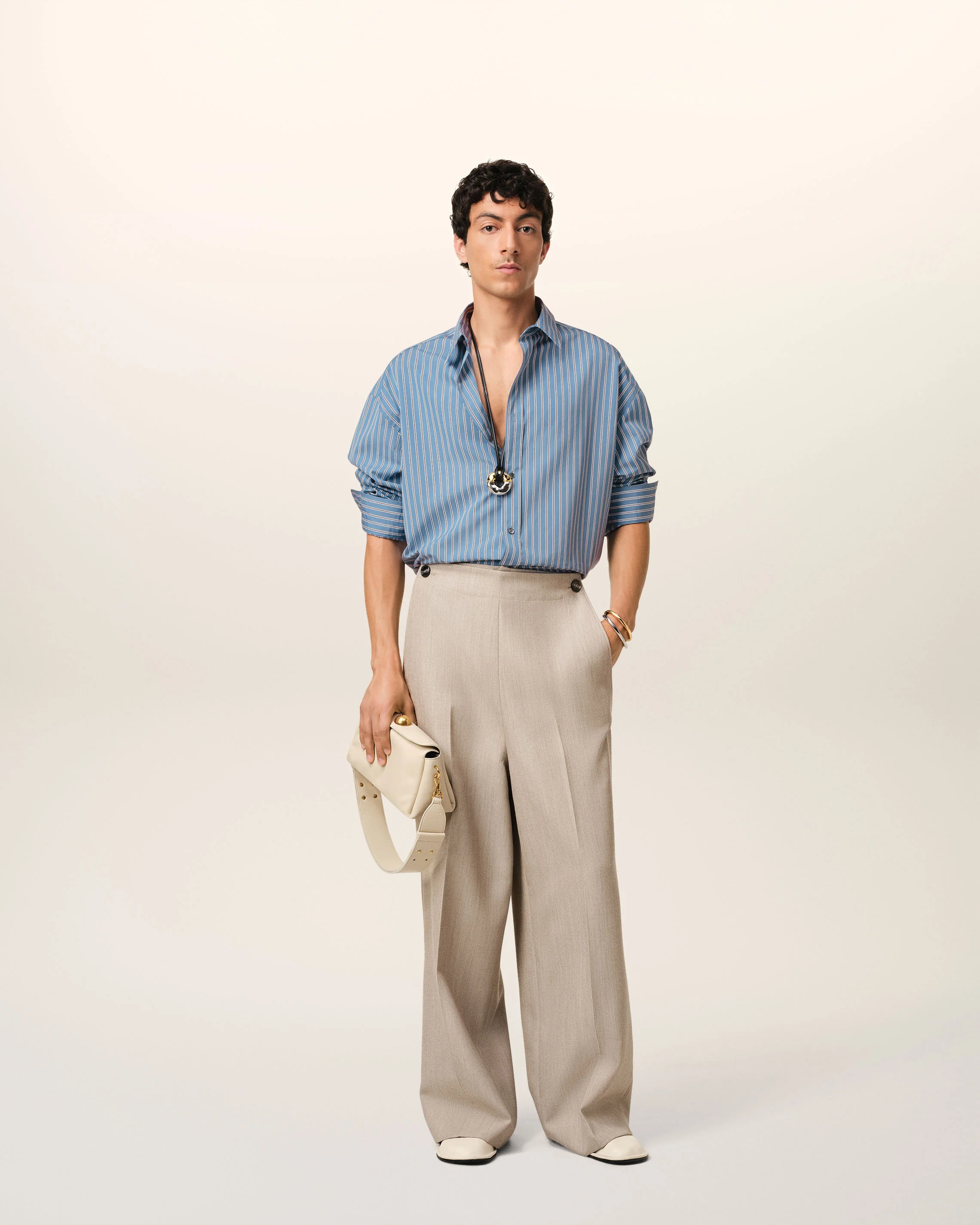 AMI PARIS Boxy Fit Cotton Poplin Shirt in Blue Note/White/Navy 46 AMI PARIS Boxy Fit Cotton Poplin Shirt in Blue Note/White/Navy 56
