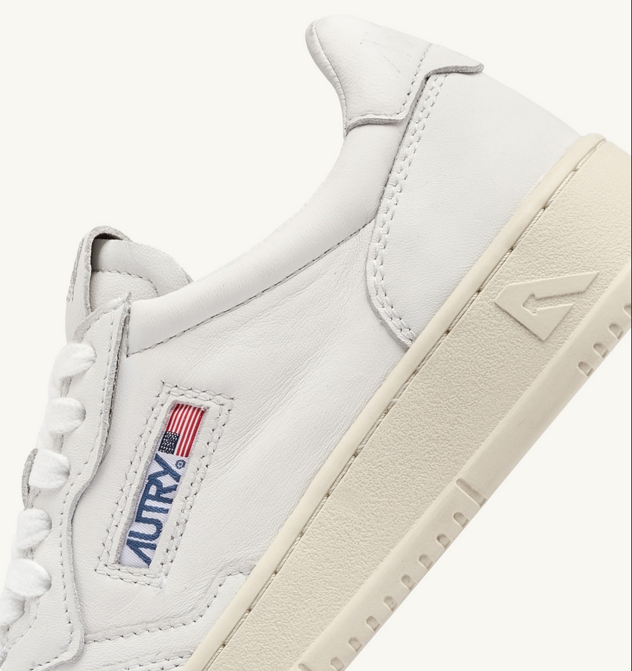 AUTRY ACTION SHOES Low Sneaker Goat White/White