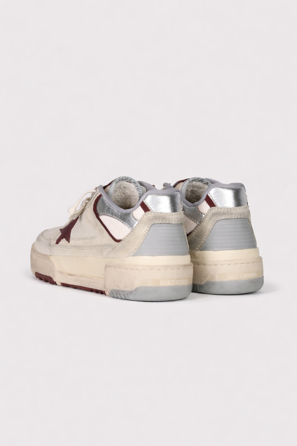 GOLDEN GOOSE Forty2 in Beige/Bordeaux