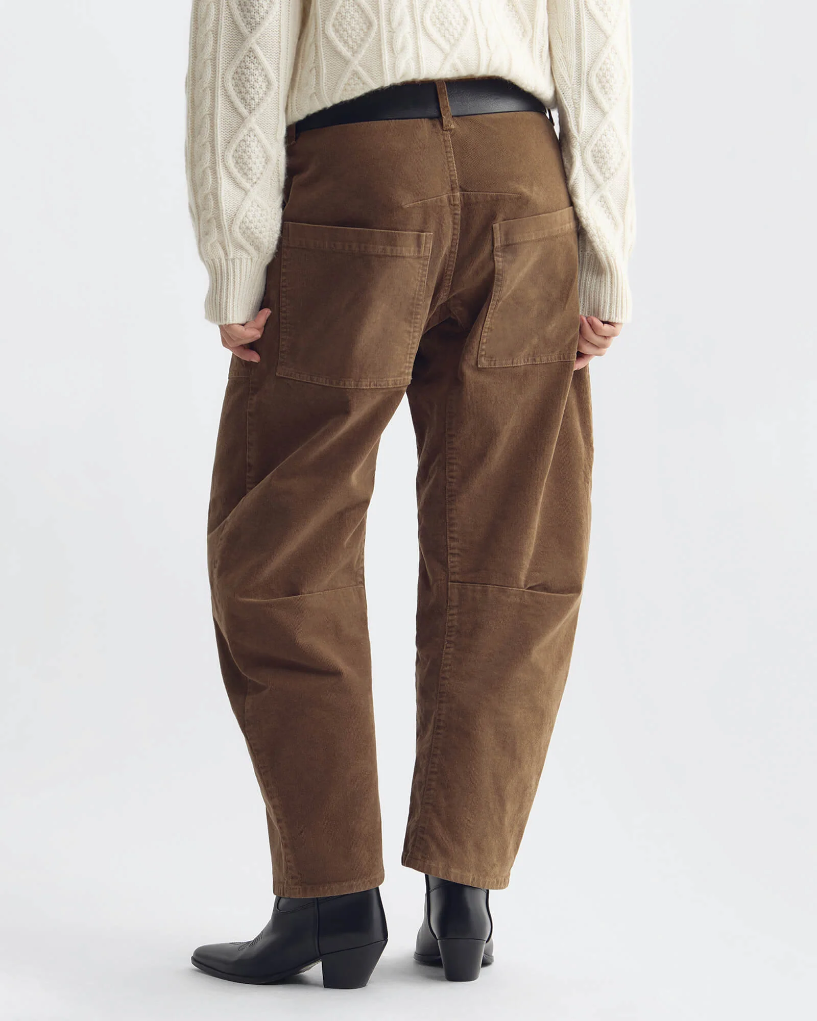 NILI LOTAN Shon Corduroy Pant in Hazelnut