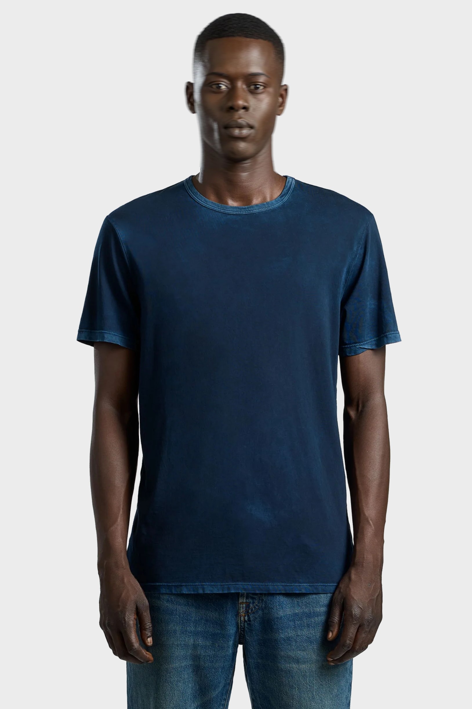 COTTON CITIZEN Classic Crewneck T-Shirt in Vintage Navy