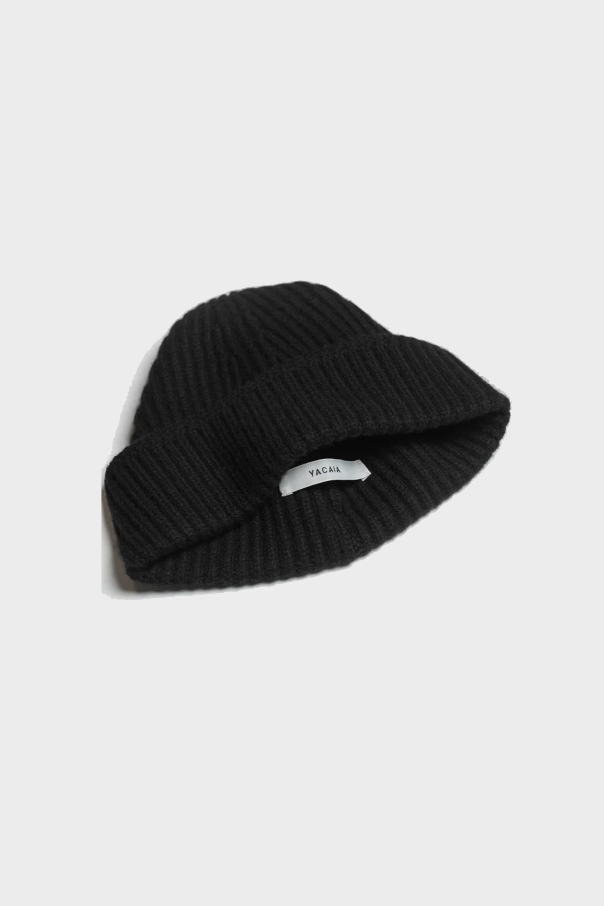 YACAIA Wool/Cashmere Beanie in Black