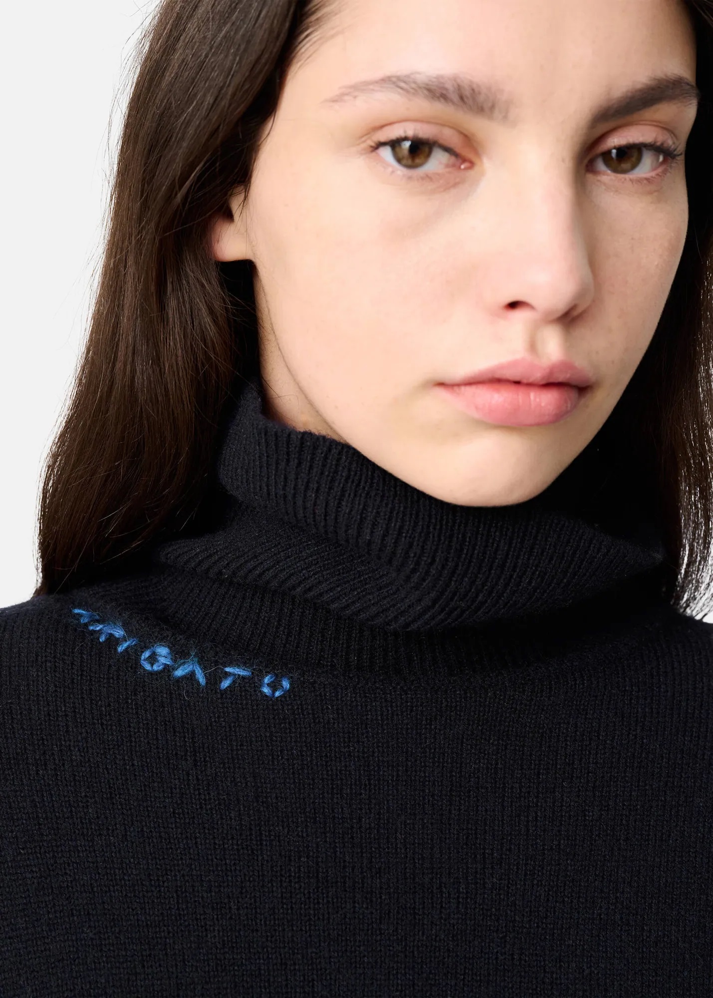 AXEL ARIGATO Oversize Turtleneck Knit Sweater in Navy