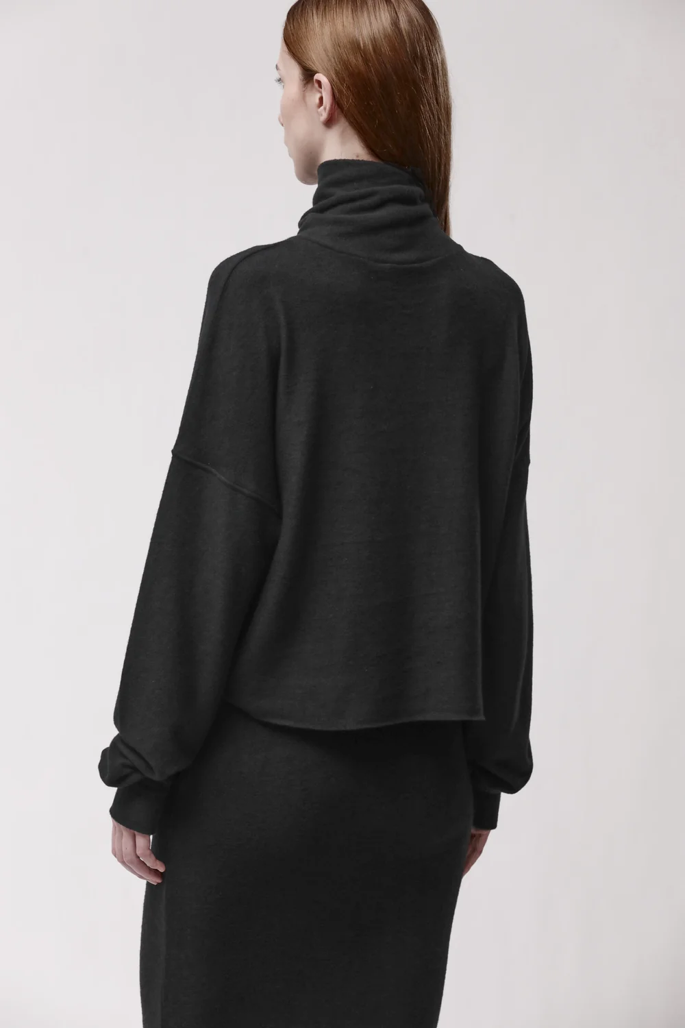 THOM KROM Light Fleece Turtleneck in Black