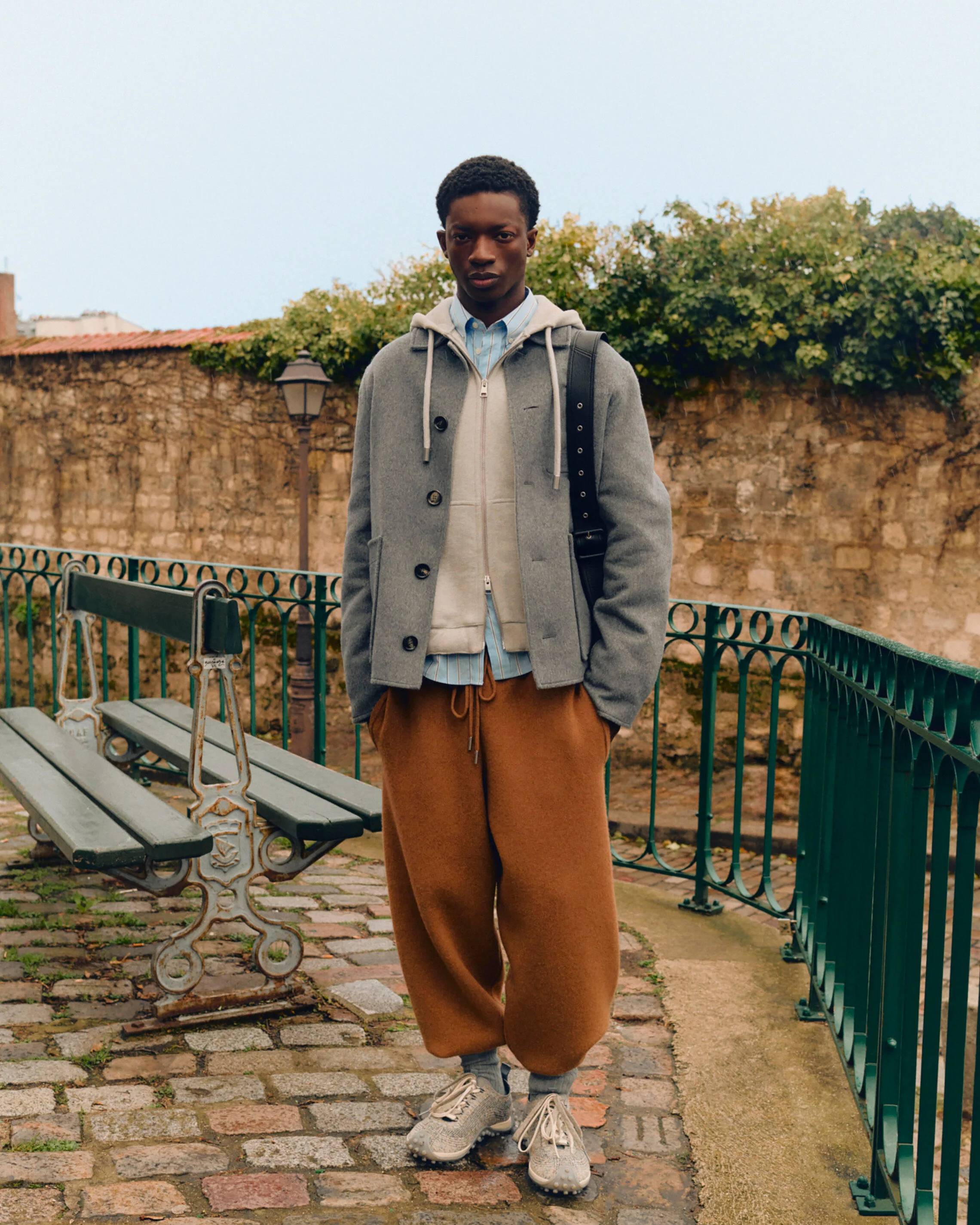 AMI PARIS de Coeur Heavy Knit Jogger in Camel XXL