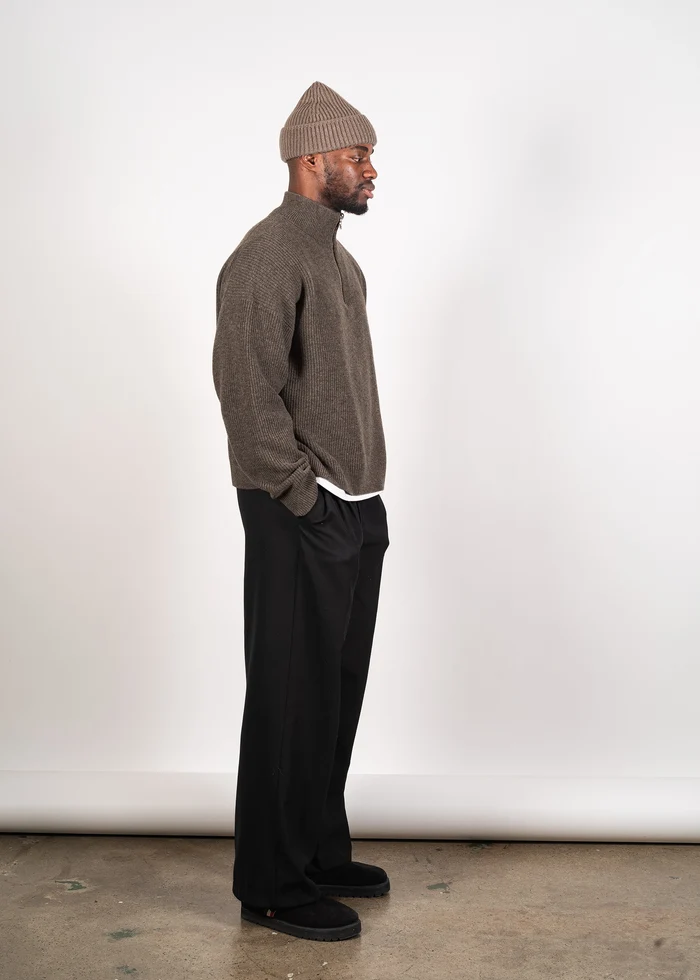 YACAIA Oversized Ribbed Half-Zip Merino/Cashmere Sweater in Dark Brown
