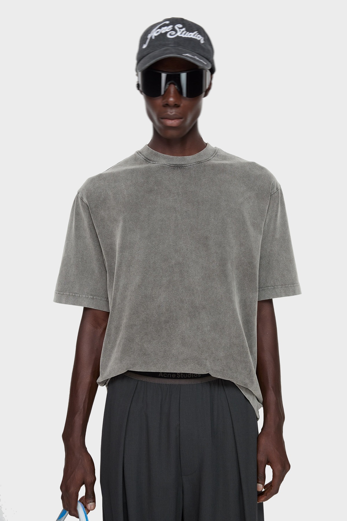 ACNE STUDIOS Vintage T-Shirt in Faded Black ACNE STUDIOS Vintage T-Shirt in Faded Black