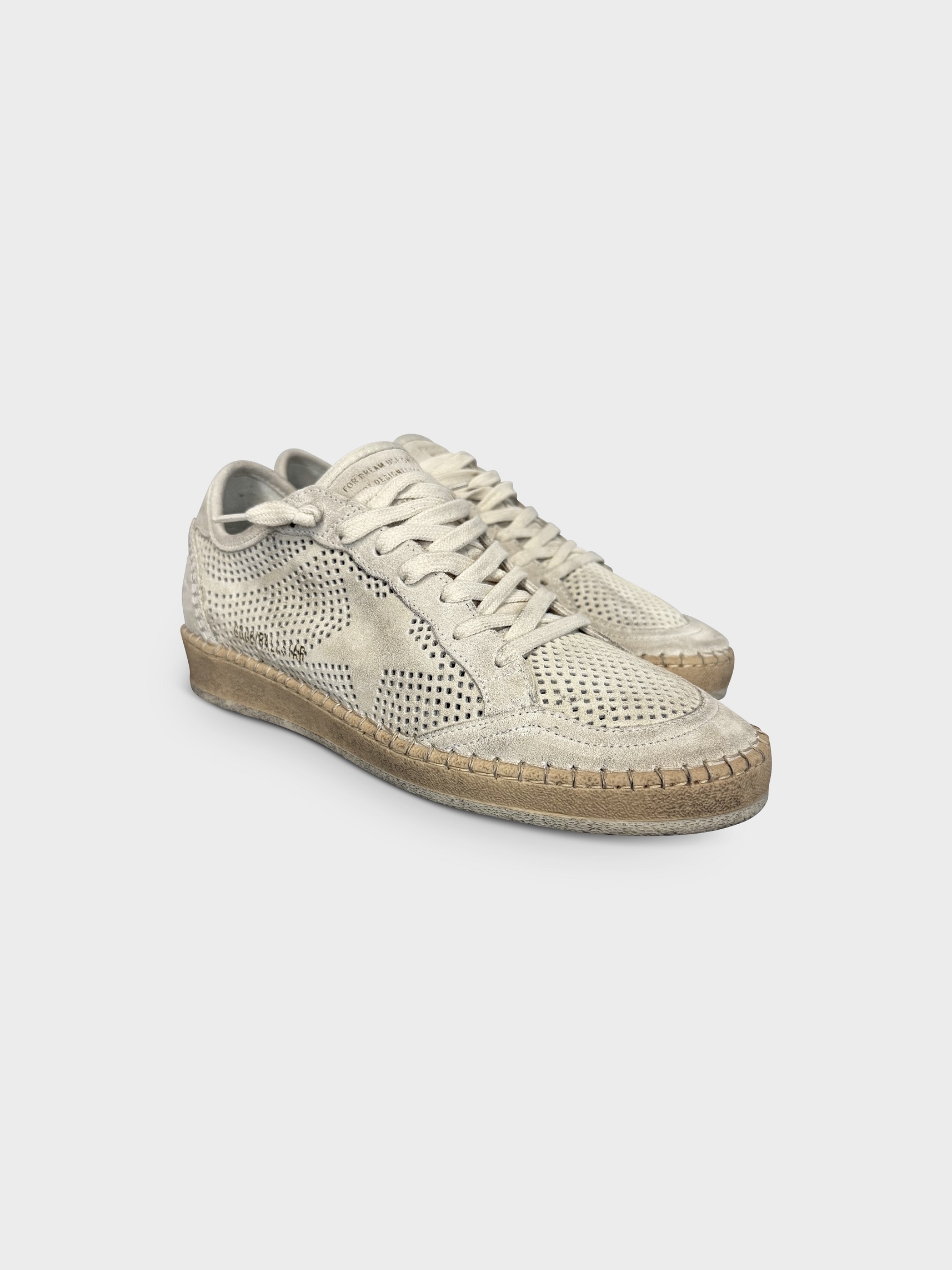 GOLDEN GOOSE Perforated Ballstar in Seedpearl