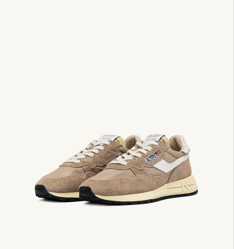 AUTRY ACTION SHOES Reelwind Low Sneaker in Pepper/White