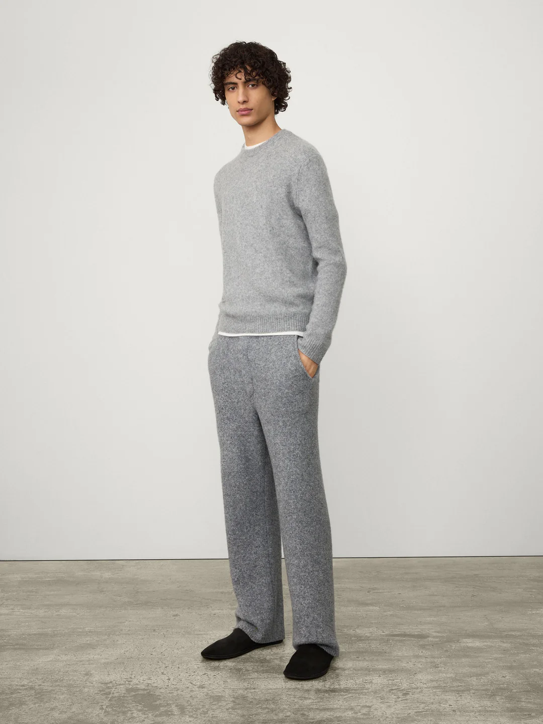 LISA YANG Baxter Cashmere Sweater in Cloudy Grey