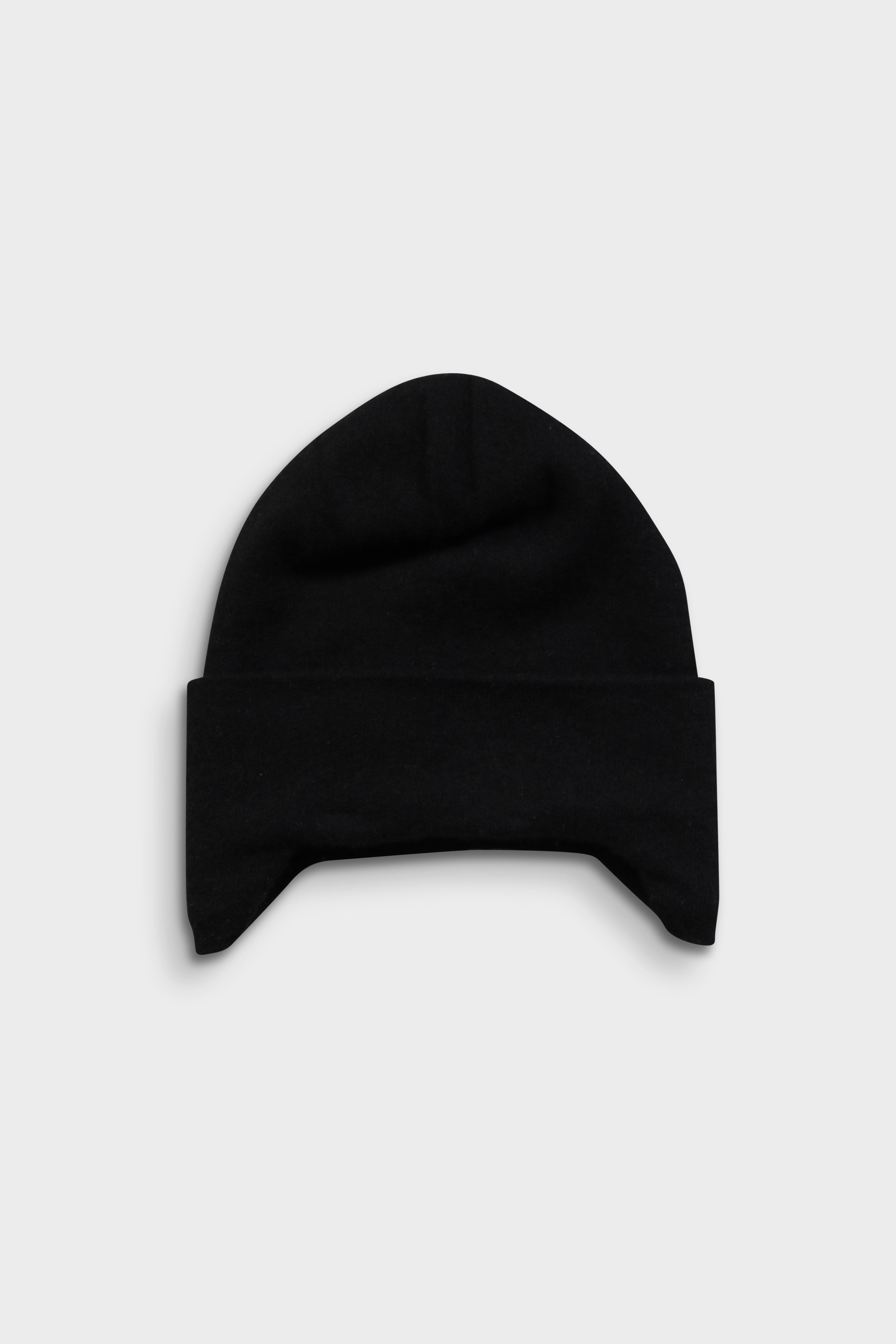 FRENCKENBERGER Beanie in Black