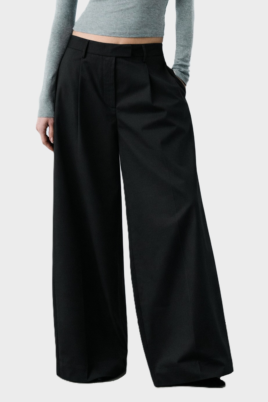 THE LATEST Gabardine Pant in Black