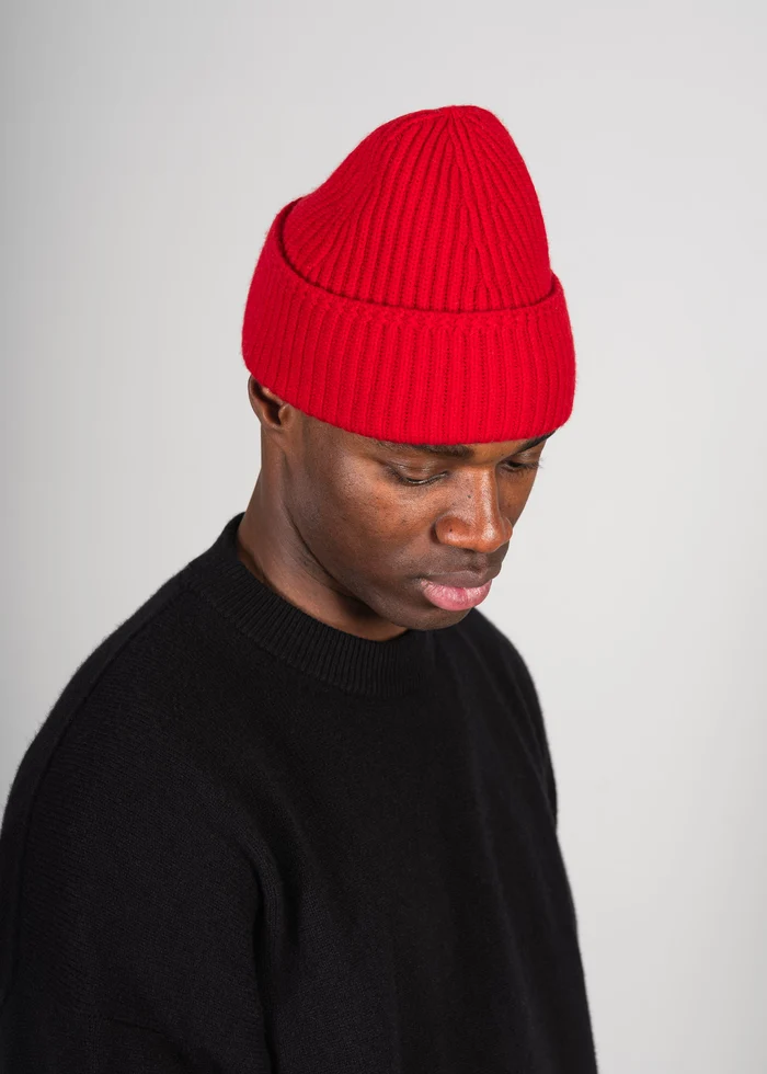 YACAIA Merino/Cashmere Beanie in Red