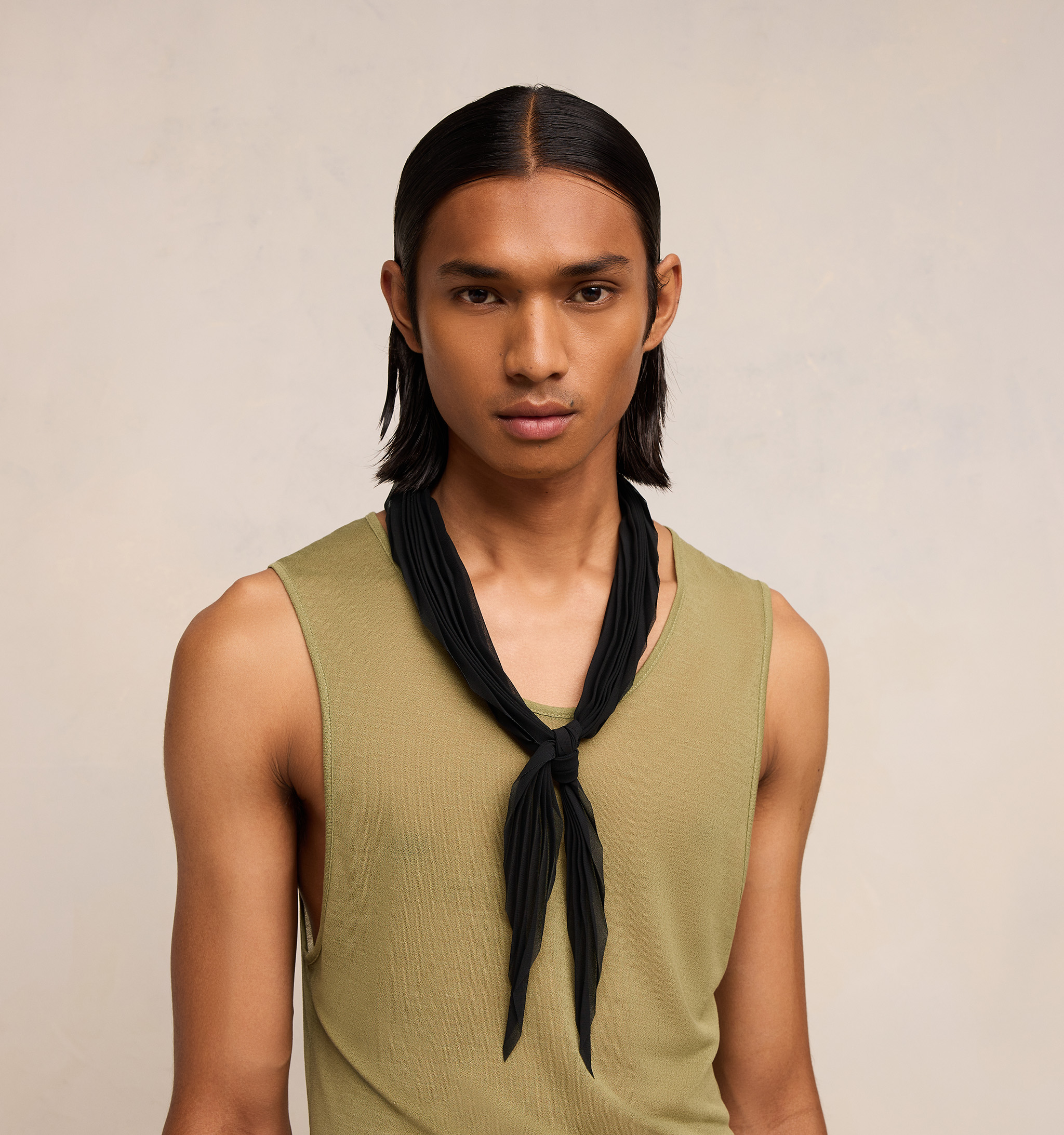 AMI PARIS Pleated Diamond Shaped Scarf in Black