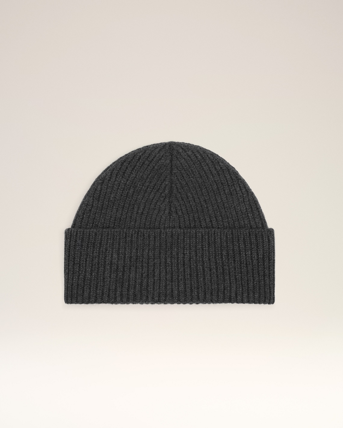 AMI PARIS de Coeur Beanie in Heather Dark Grey/Black