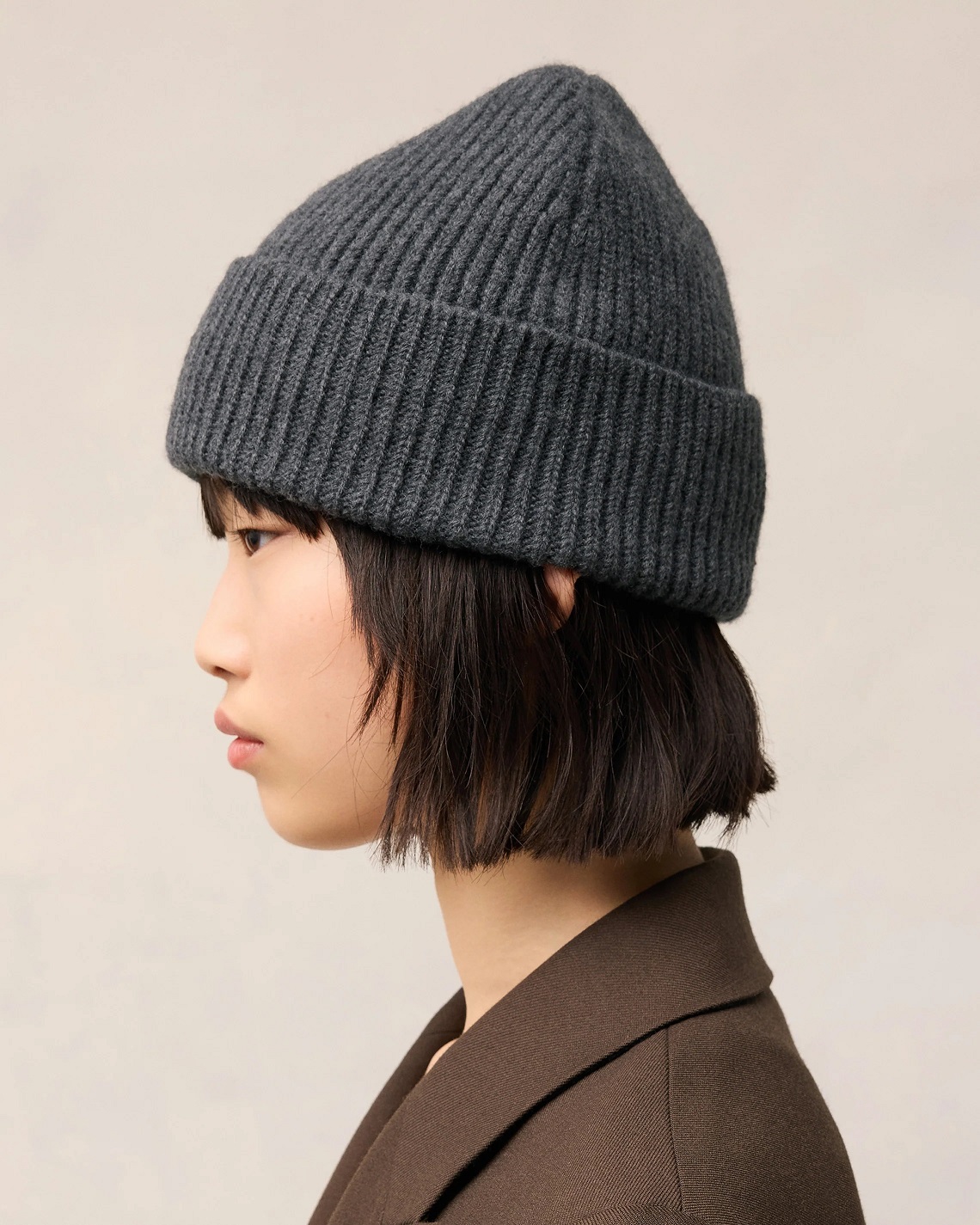 AMI PARIS de Coeur Beanie in Heather Grey