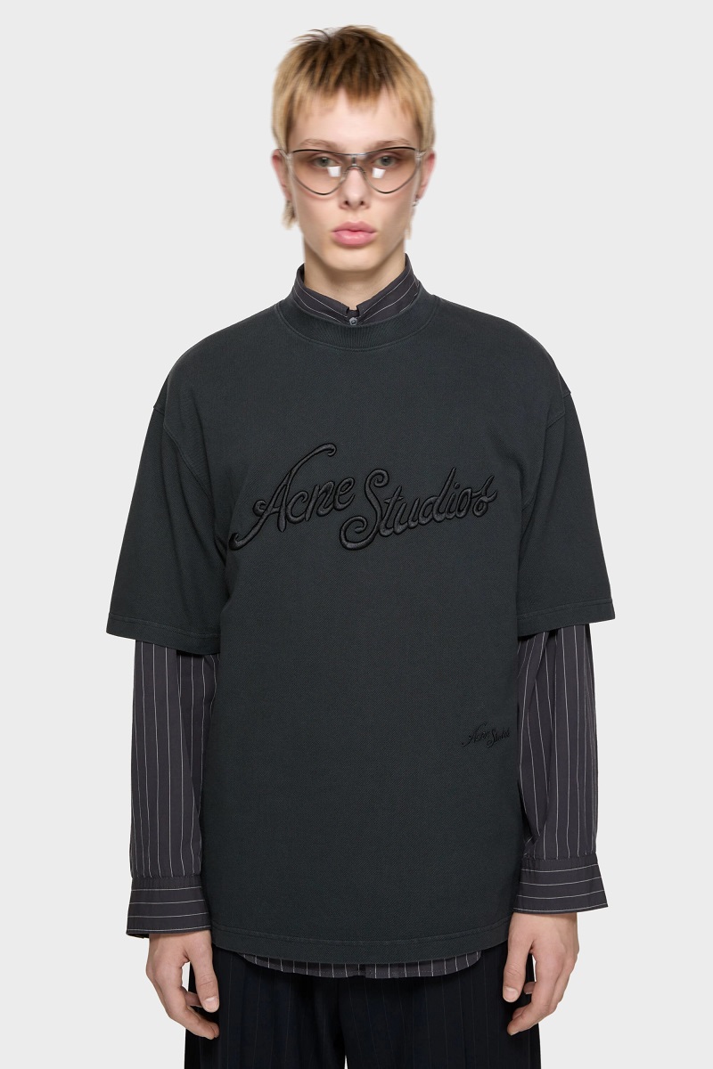 ACNE STUDIOS Pique Logo T-Shirt in Faded Black ACNE STUDIOS Pique Logo T-Shirt in Faded Black