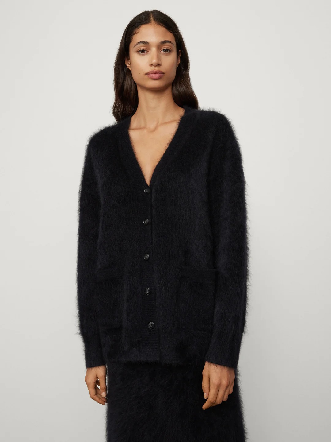 LISA YANG Malena Brushed Cashmere Cardigan in Black 2 / M-L