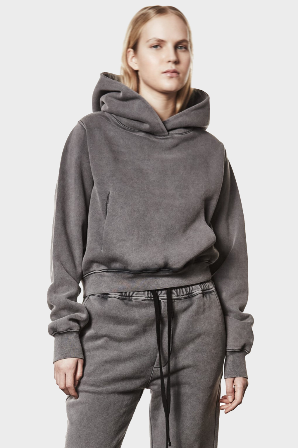THOM KROM Cropped Hoodie in Used Grey