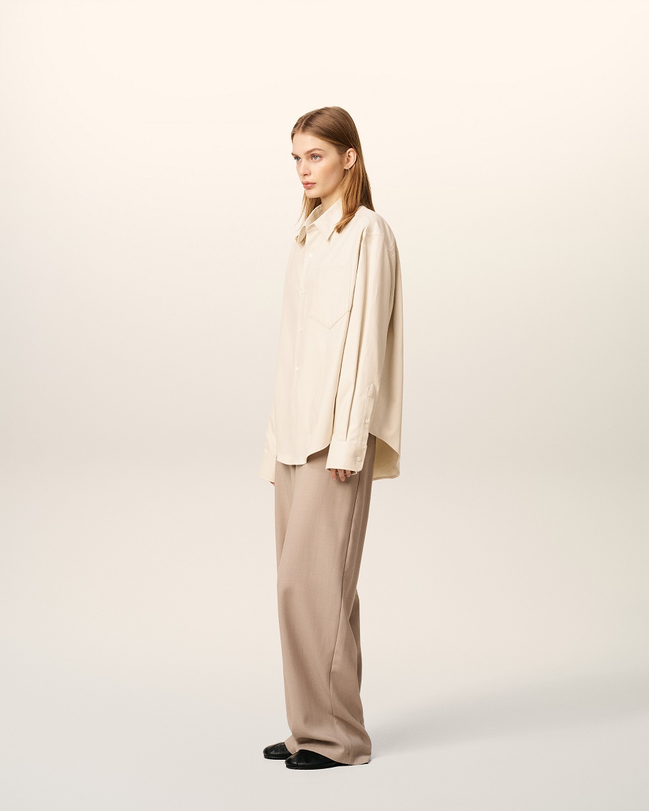 AMI PARIS de Coeur Boxy Fit Brushed Cotton Shirt in Light Ivory