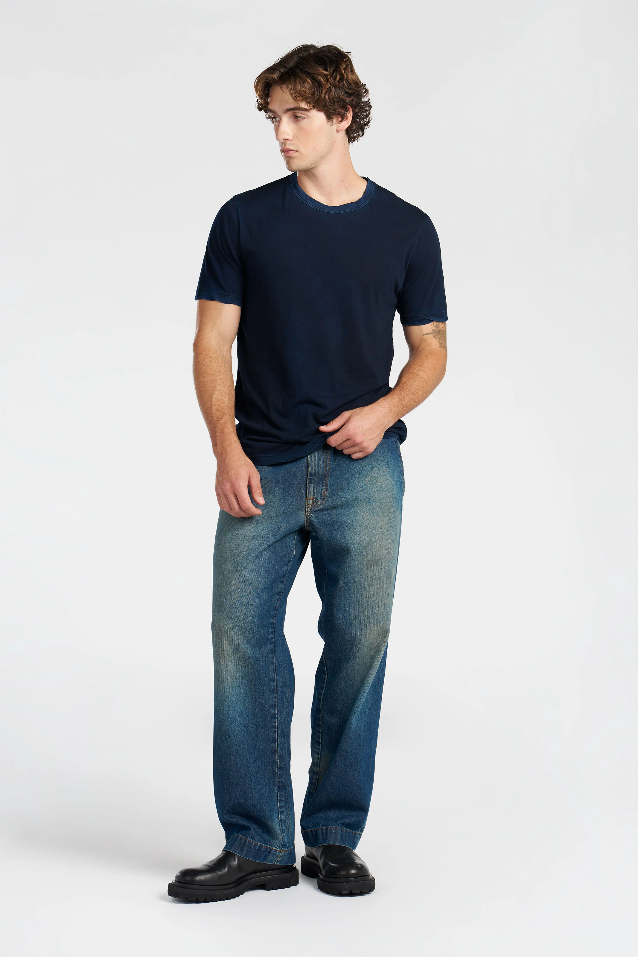 COTTON CITIZEN Classic Crewneck T-Shirt in Vintage Navy