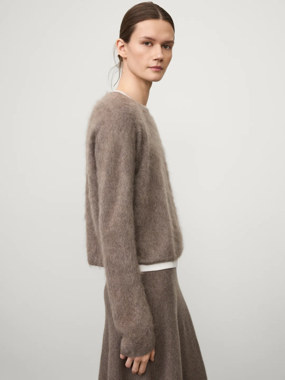 LISA YANG Brushed Cashmere Sweater in Truffle