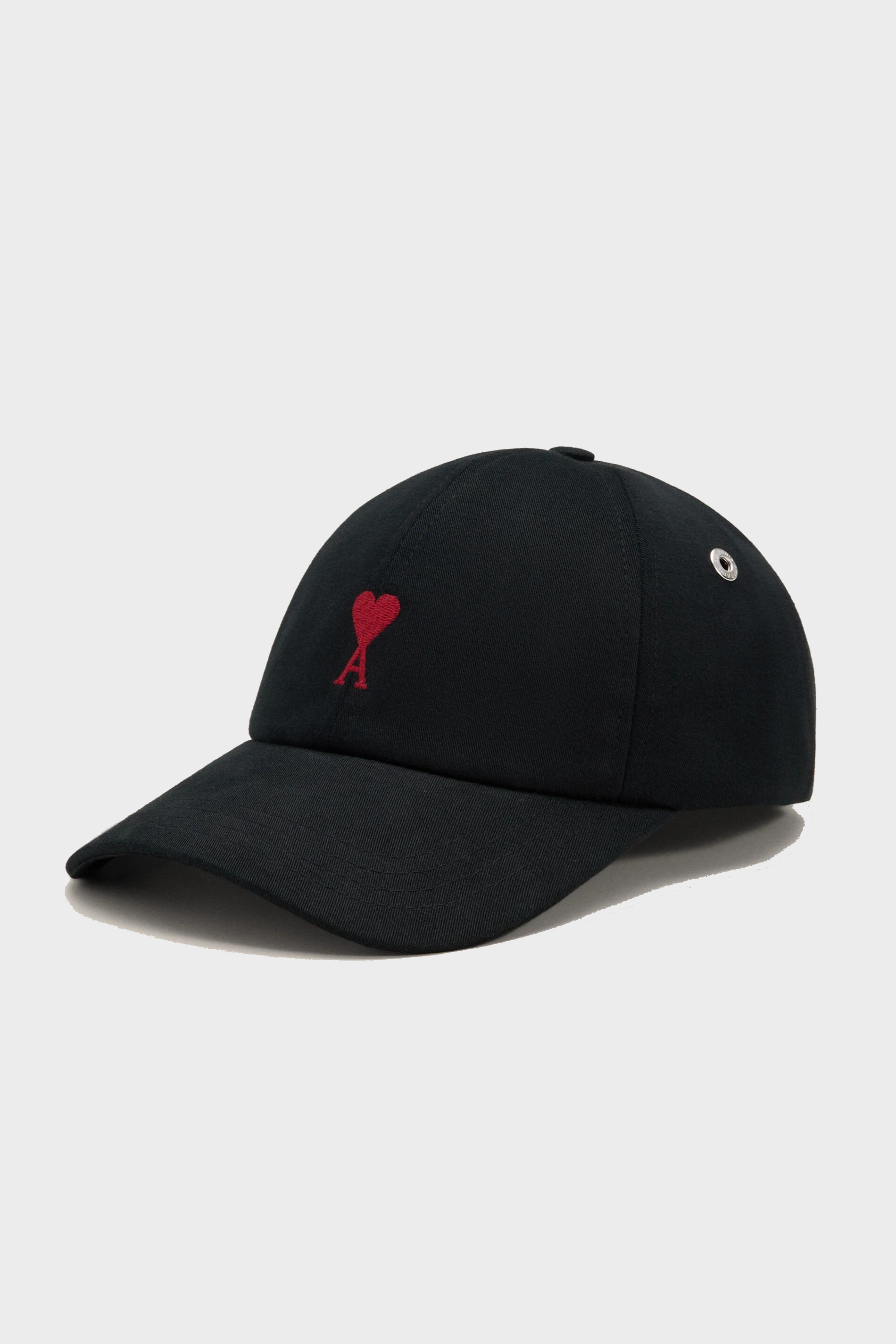 AMI PARIS de Coeur Cap in Black / Red Logo