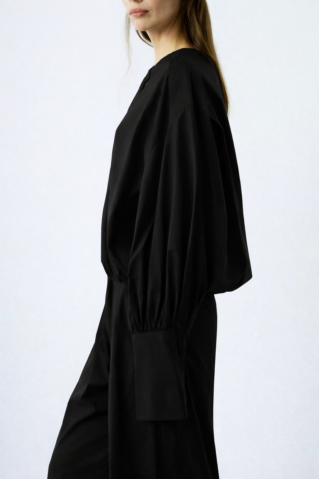 THE LATEST Popeline Blouse in Black