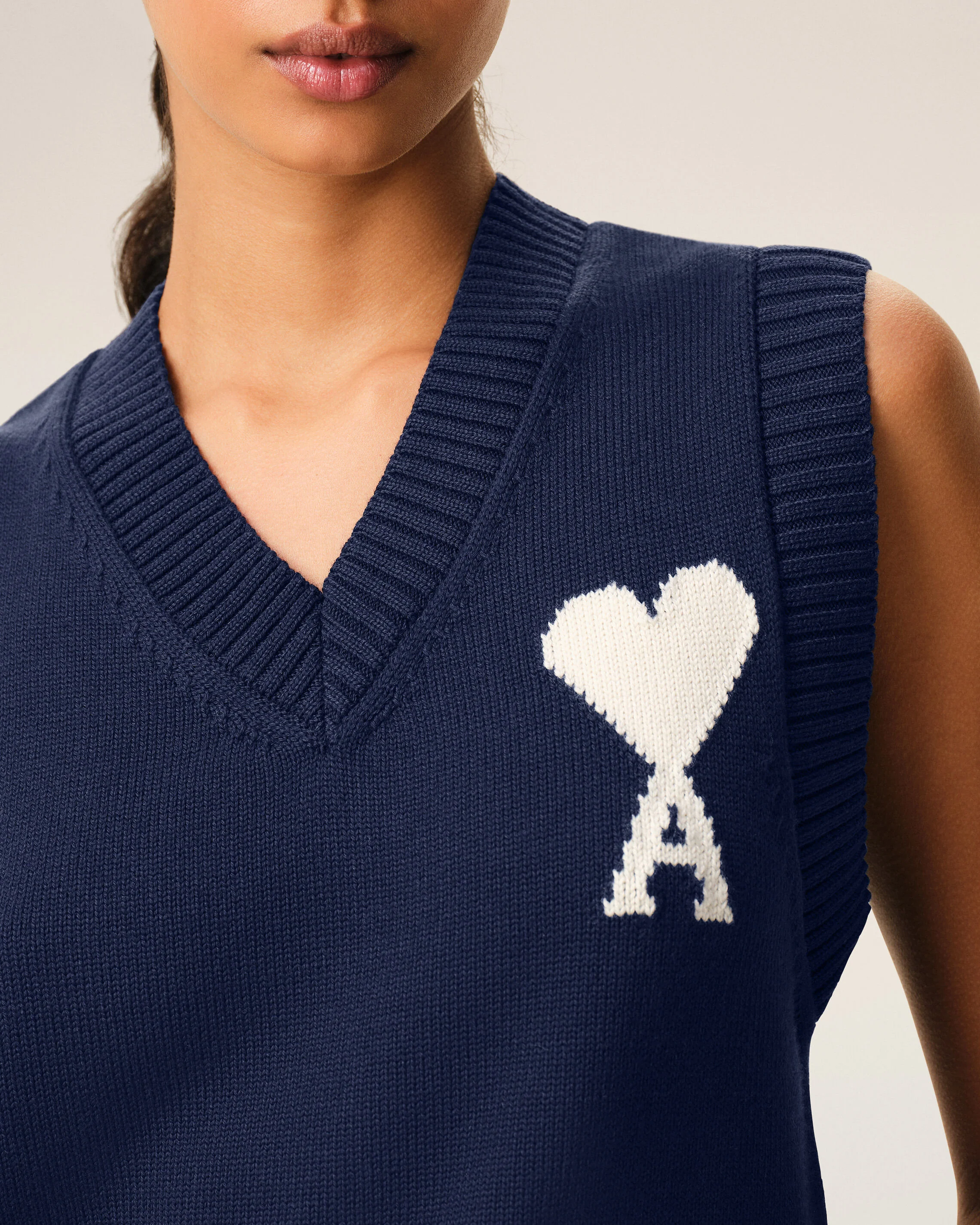 AMI PARIS de Coeur Wool/Cotton Knit Vest in Navy