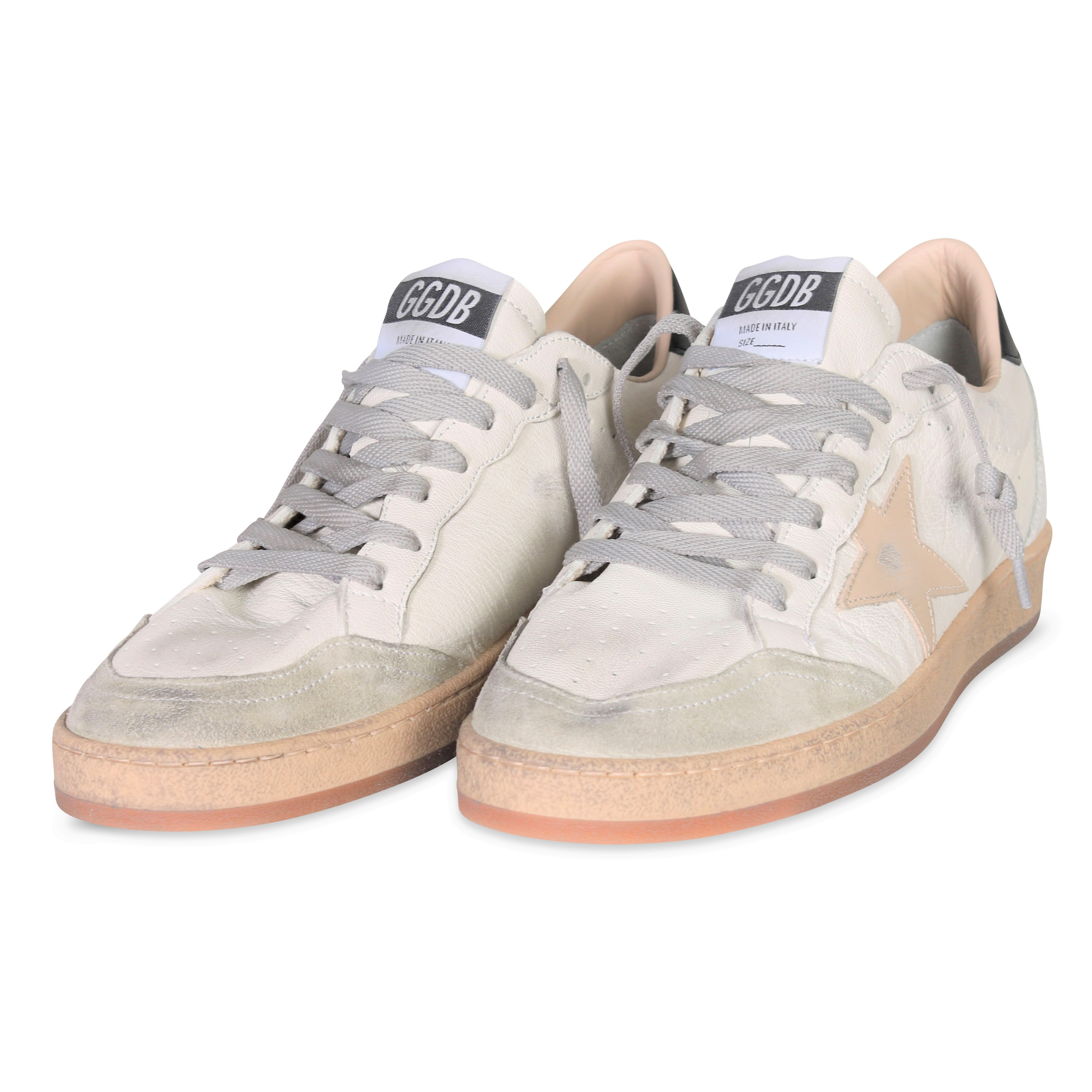 Golden Goose Sneaker Ball Star in White Sand Black