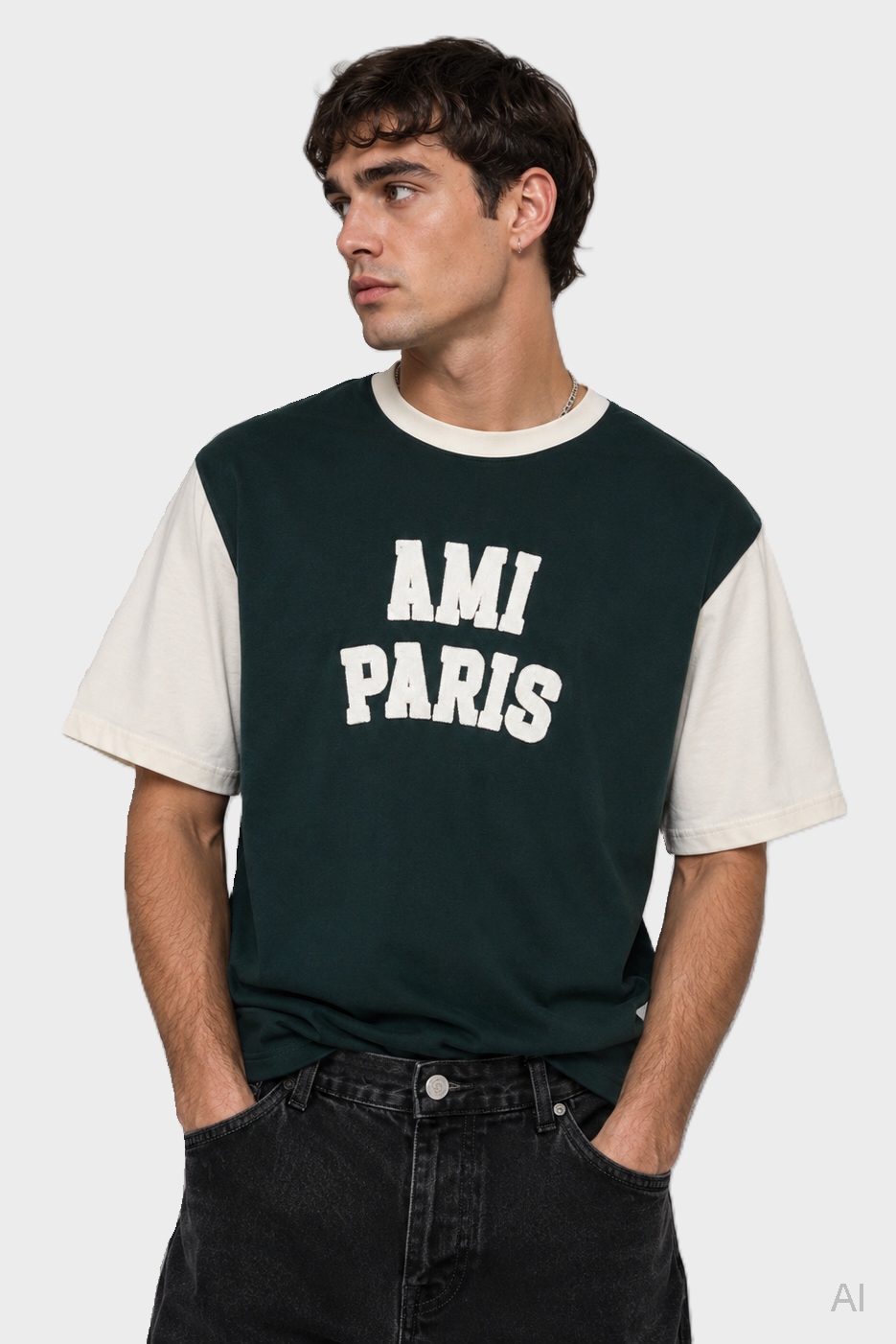 AMI PARIS Varsity T-Shirt in Bottle Green / Ivory