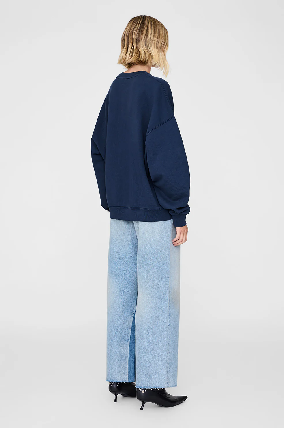 ANINE BING AB Oversize Sweatshirt in Washed Navy