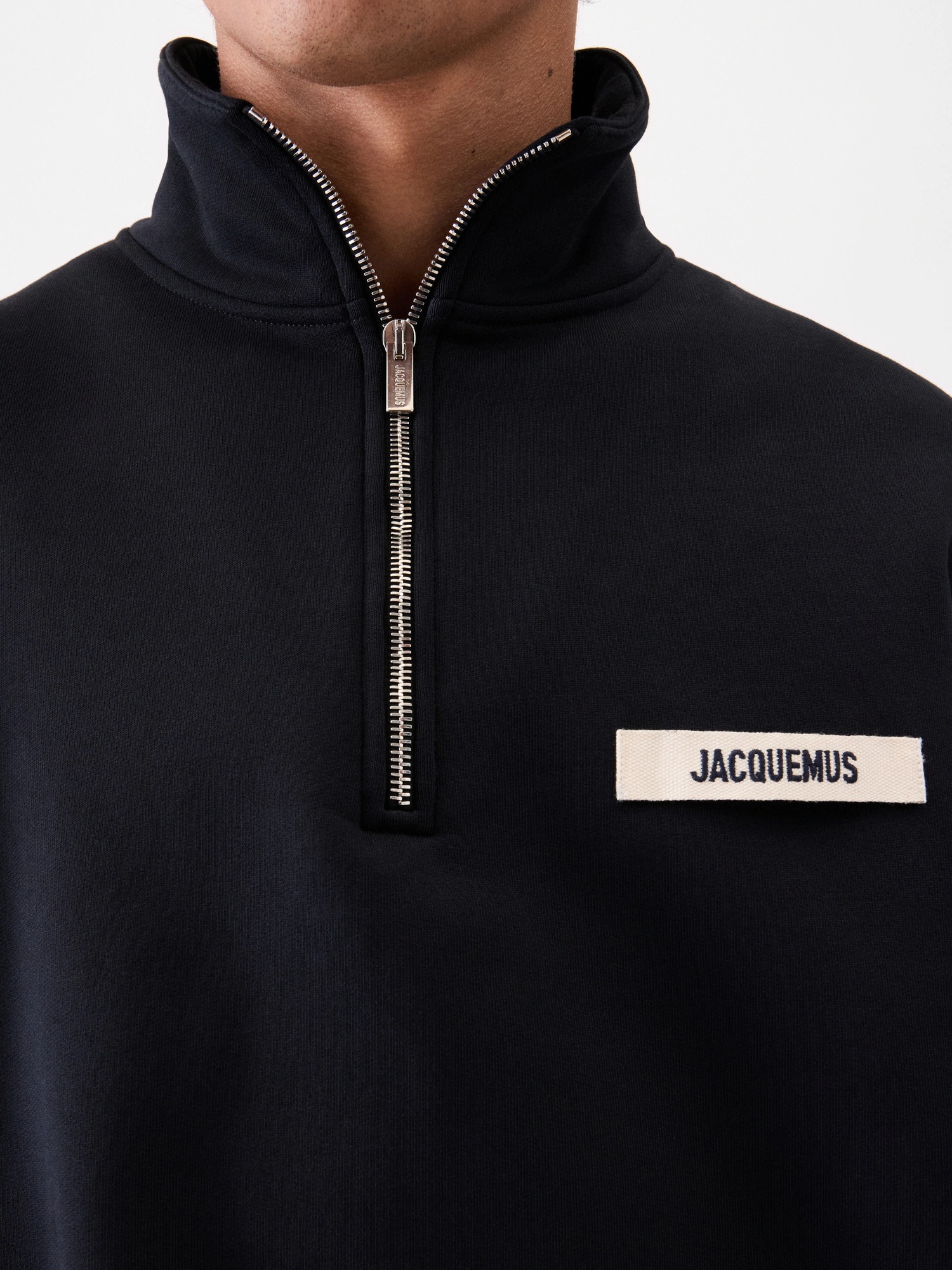 JACQUEMUS Grosgrain Half Zip Sweatshirt in Black