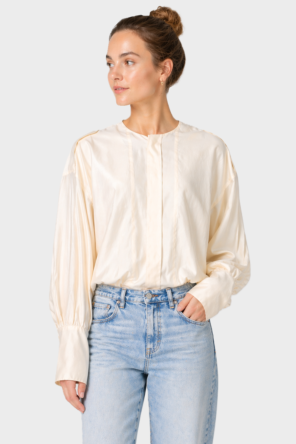 THE LATEST Lightweight Musselin Blouse in Cream