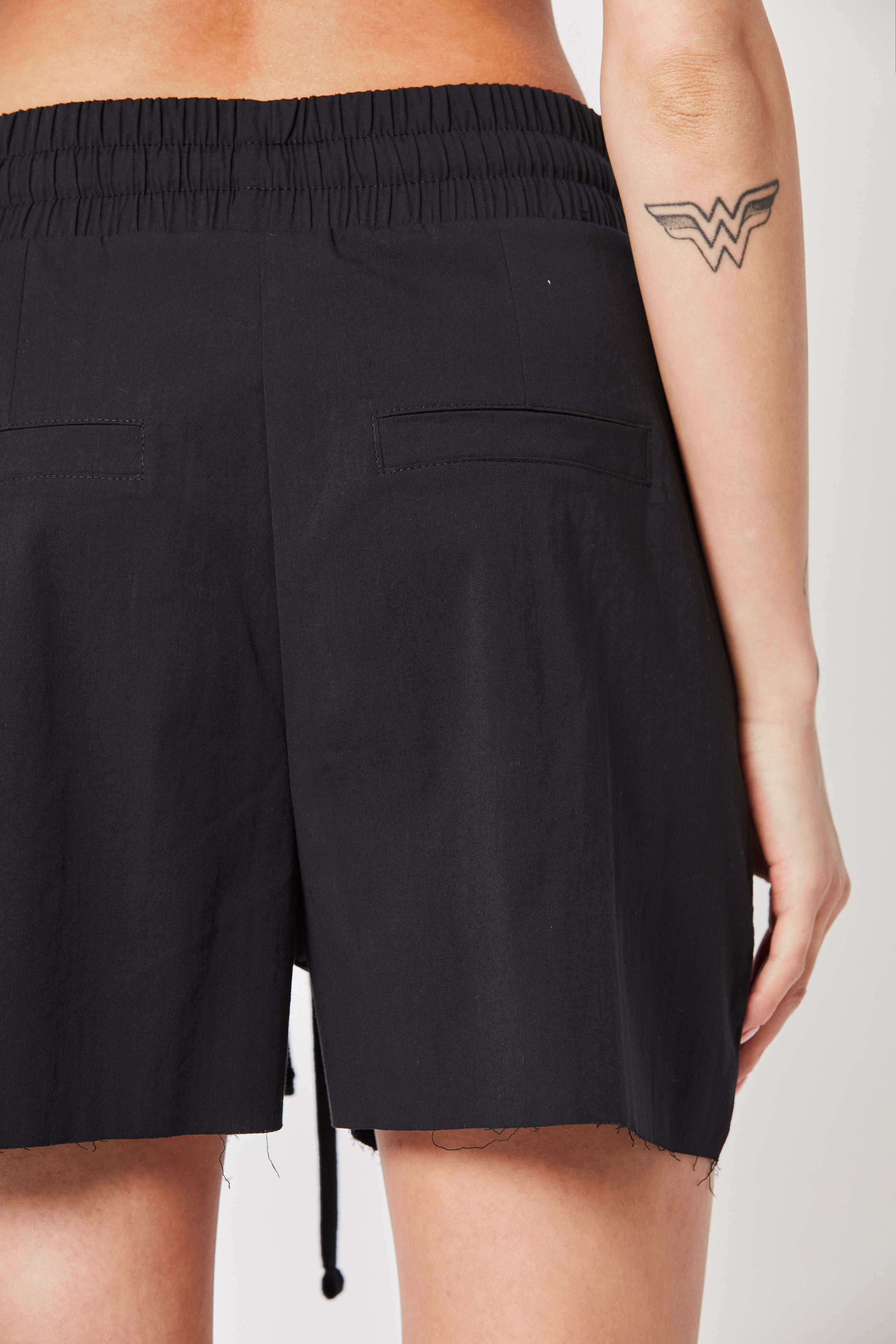 Thom Krom Light Shorts in Black