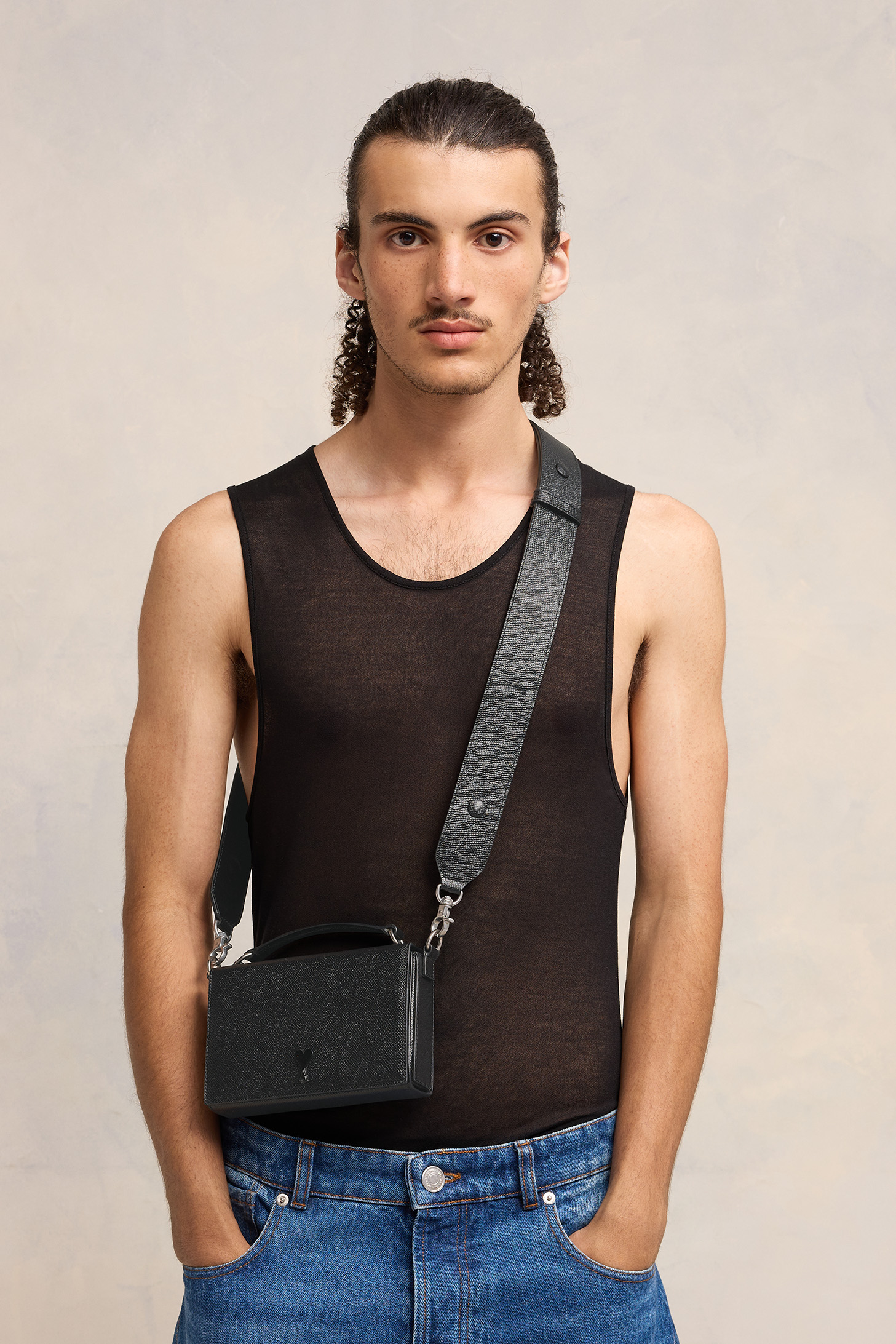 AMI PARIS De Coeur Lunch Box Bag in Black
