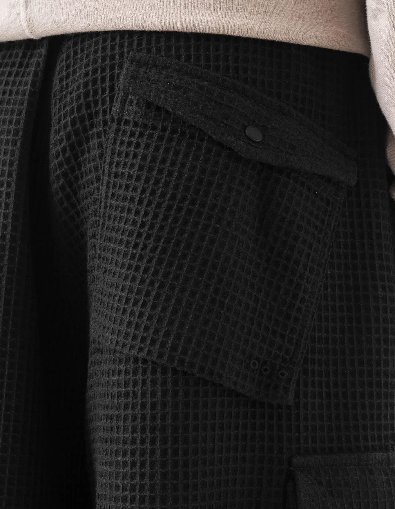 MAHARISHI 6203 Waffle Cargo Hakama Pants in Black