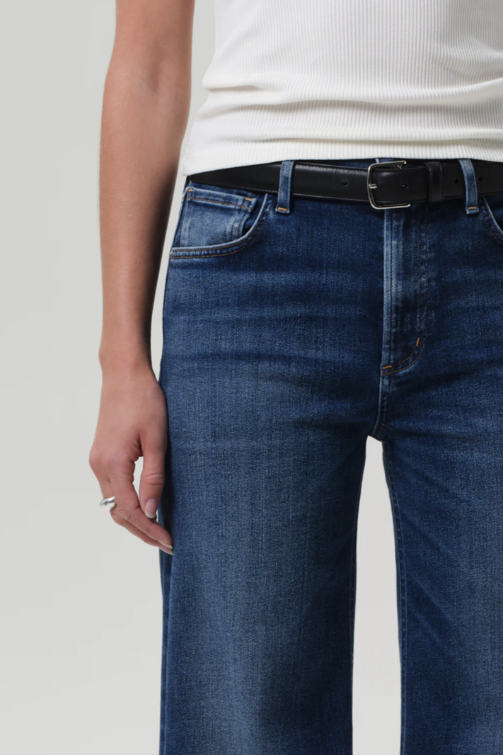 CITIZENS OF HUMANITY Lyra Wide Leg Crop Jeans in Dark Blue
