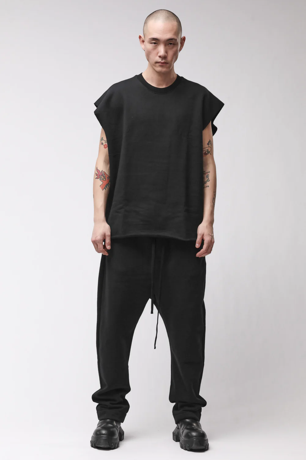 THOM KROM Short Sleeve Sweatshirt in Black