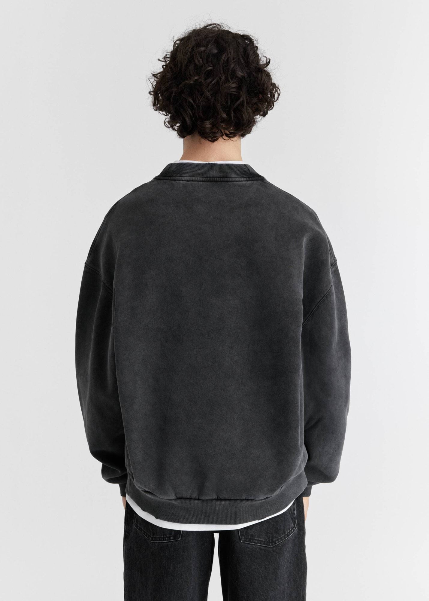AXEL ARIGATO State Sweatshirt in Washed Black L