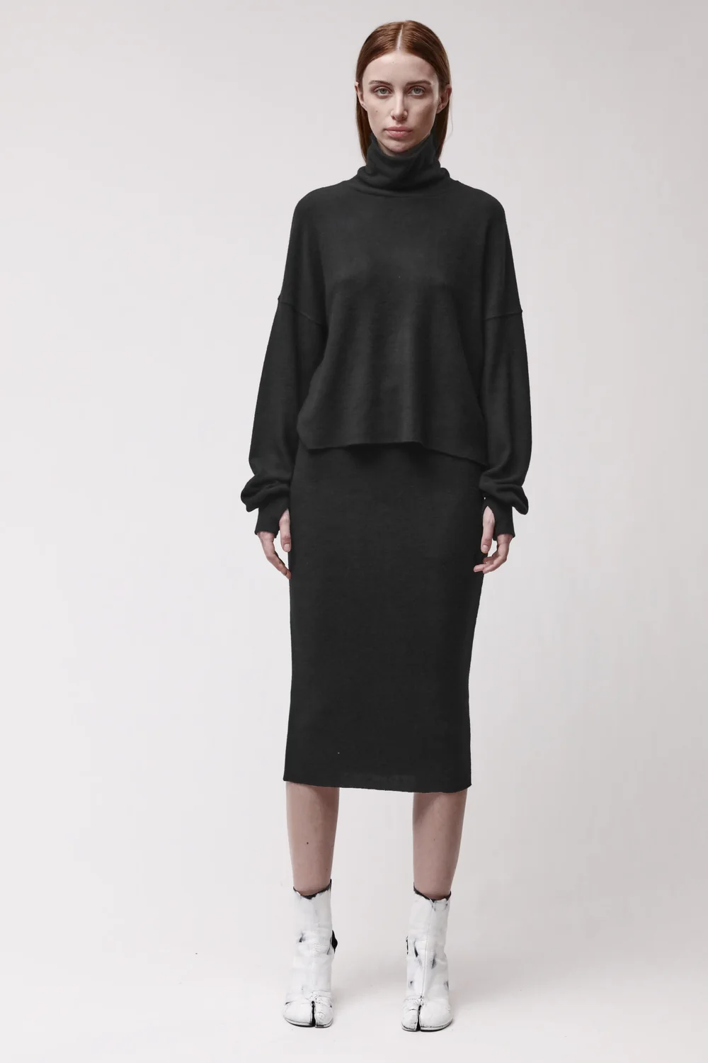 THOM KROM Light Fleece Turtleneck in Black