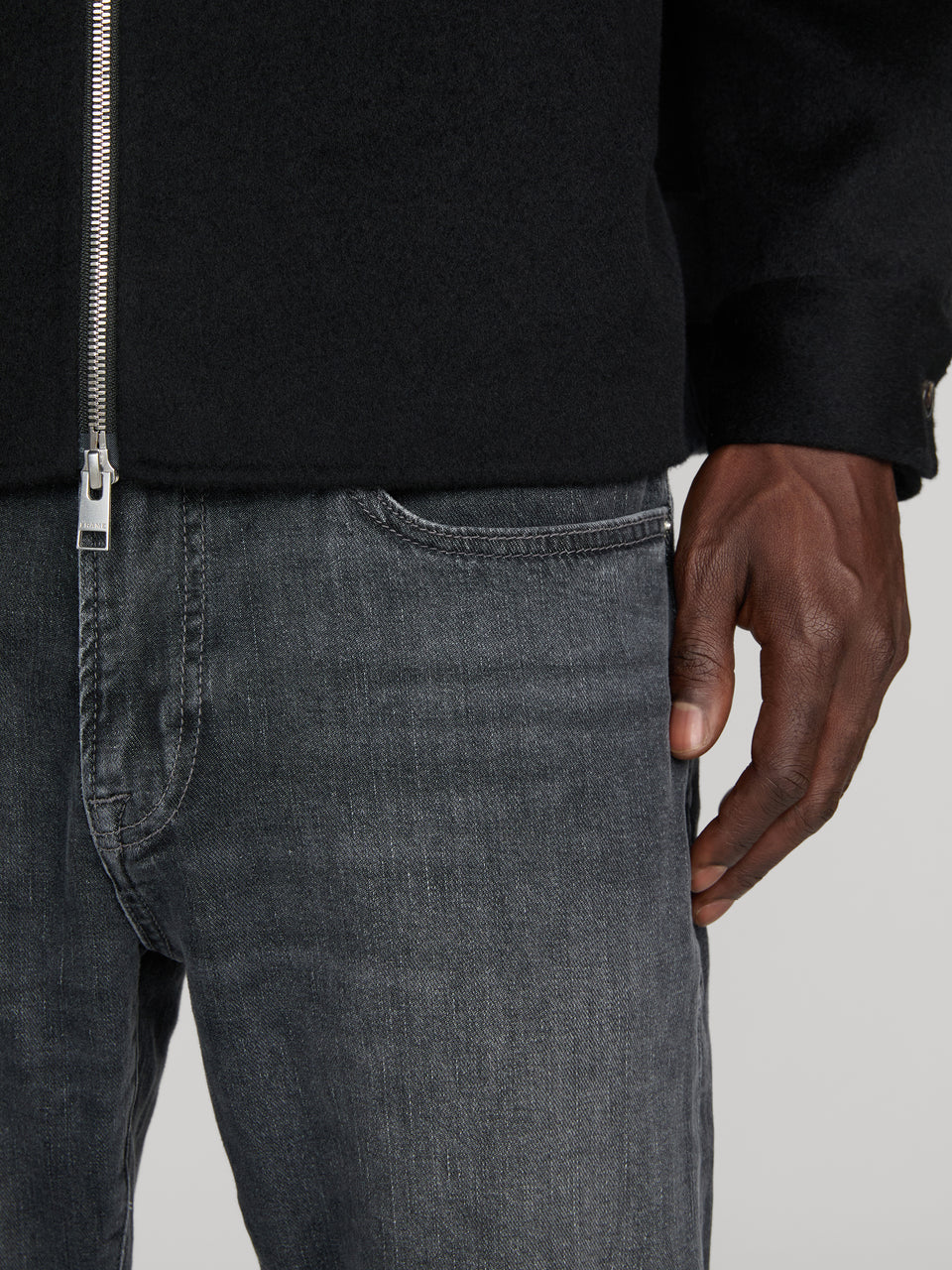 FRAME L'Homme Slim Jeans in Midnight Ash