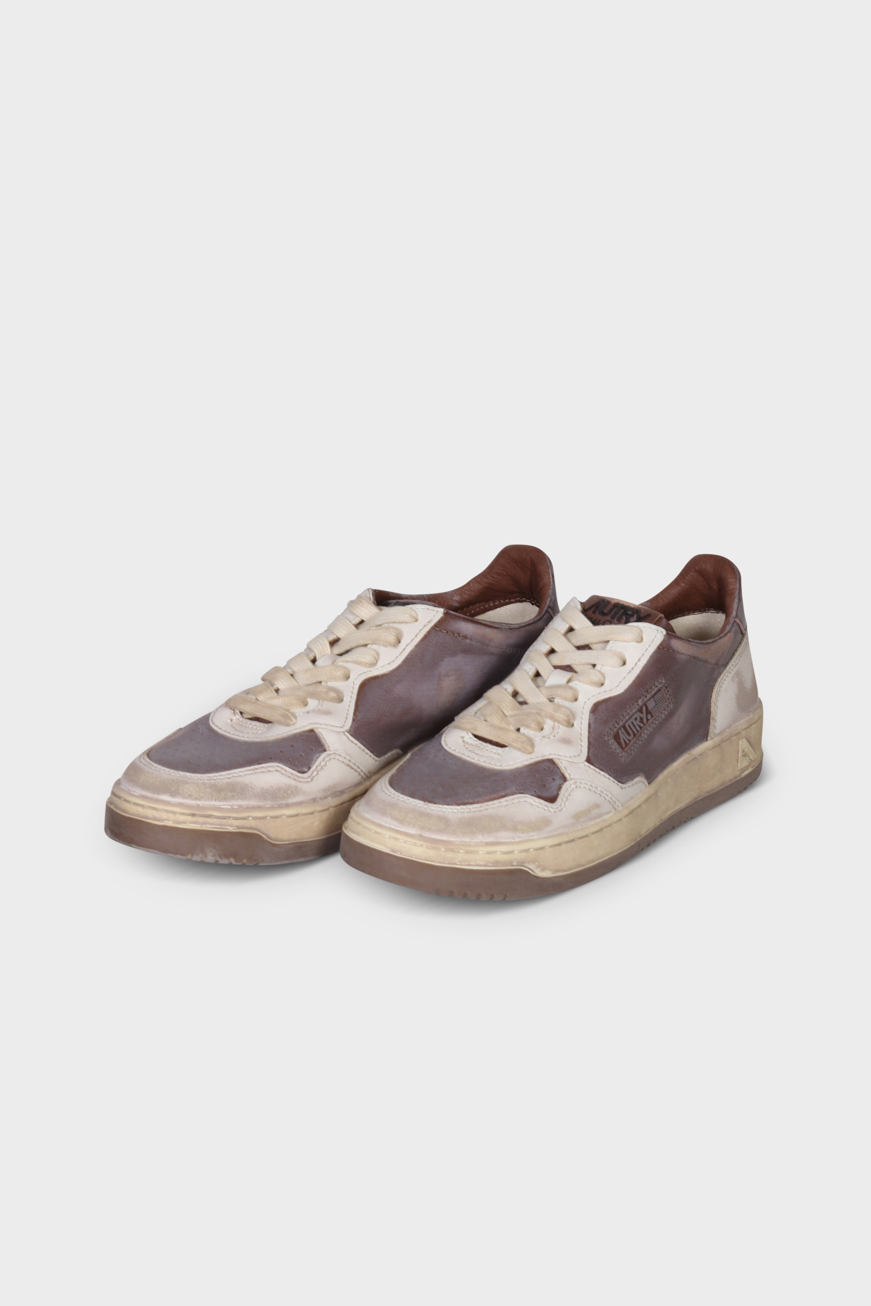 AUTRY ACTION SHOES Super Vintage Low Sneaker Mud/Patrige 47