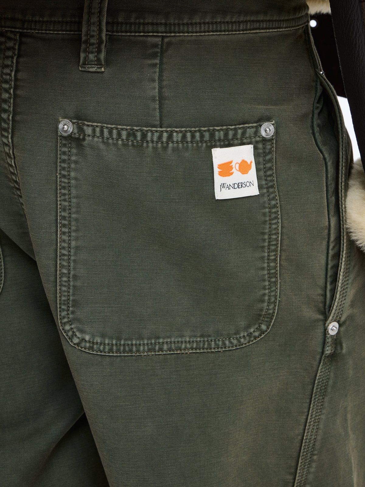 JW ANDERSON Twisted Seam Pant in Olive